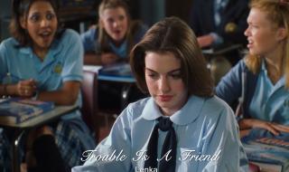 Lenka的《TroubleIsAFriend》歌词中文翻译